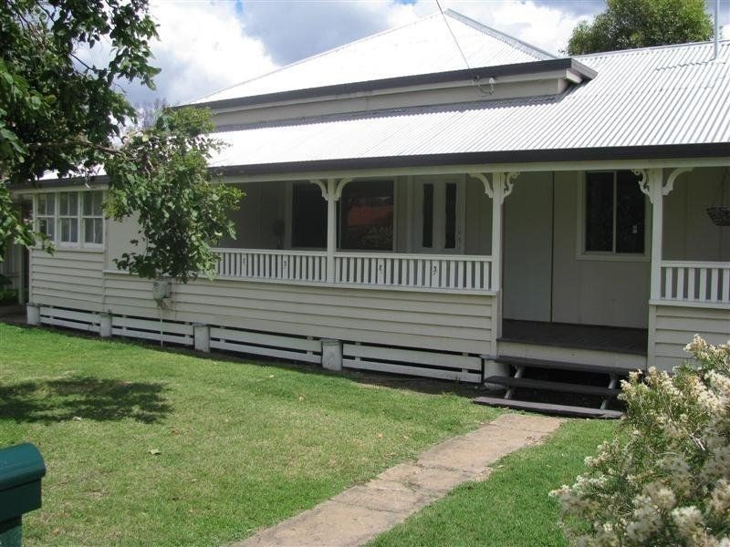 2/62 Patrick Street, Dalby QLD 4405