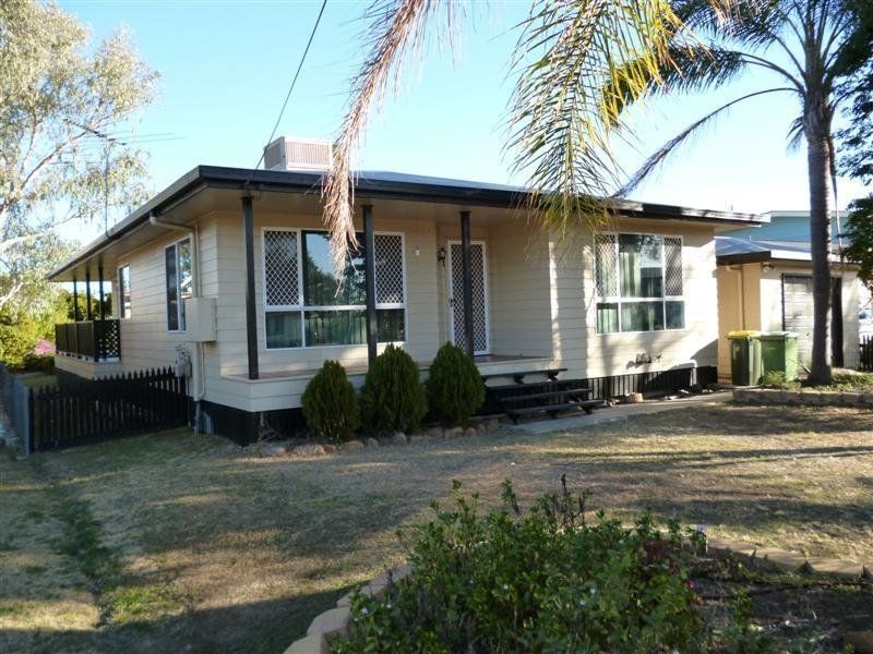 6 Brimblecombe Street, Dalby QLD 4405