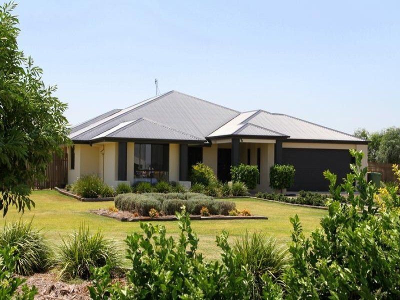 37 Southern Cross Drive, Dalby QLD 4405