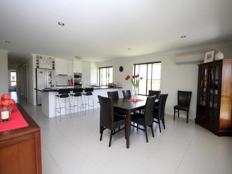 37 Southern Cross Drive, Dalby QLD 4405