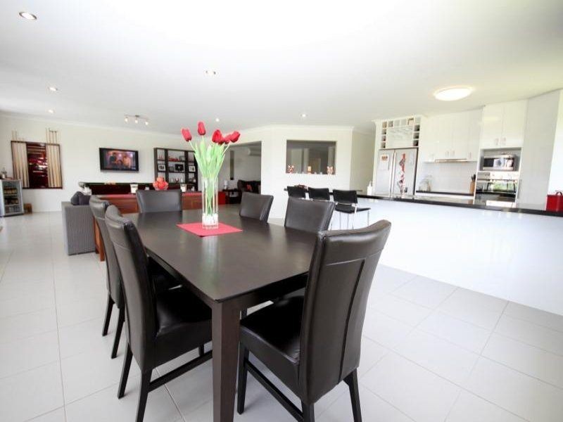 37 Southern Cross Drive, Dalby QLD 4405