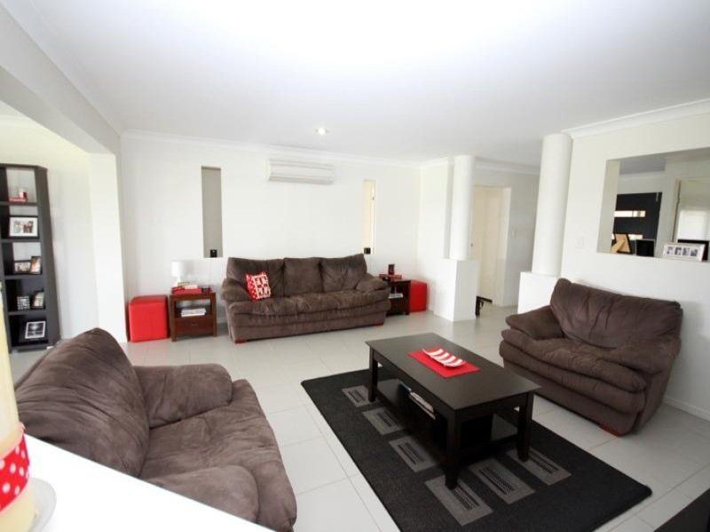 37 Southern Cross Drive, Dalby QLD 4405