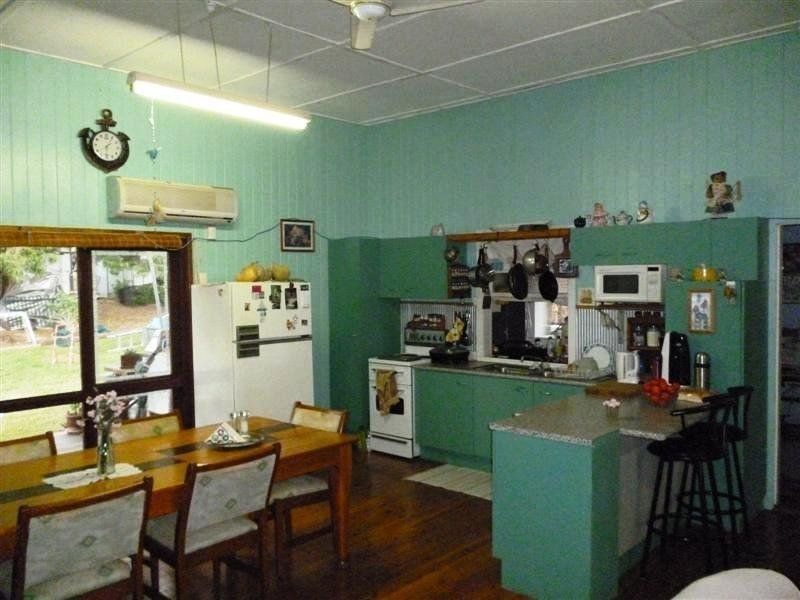 15 Dennis Street, Bell QLD 4408