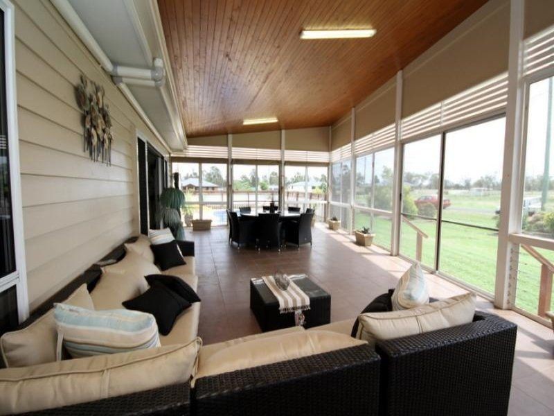 11 Henderson Street, Dalby QLD 4405