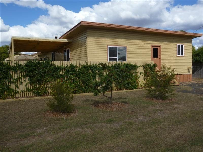 113 Pratten Street, Dalby QLD 4405