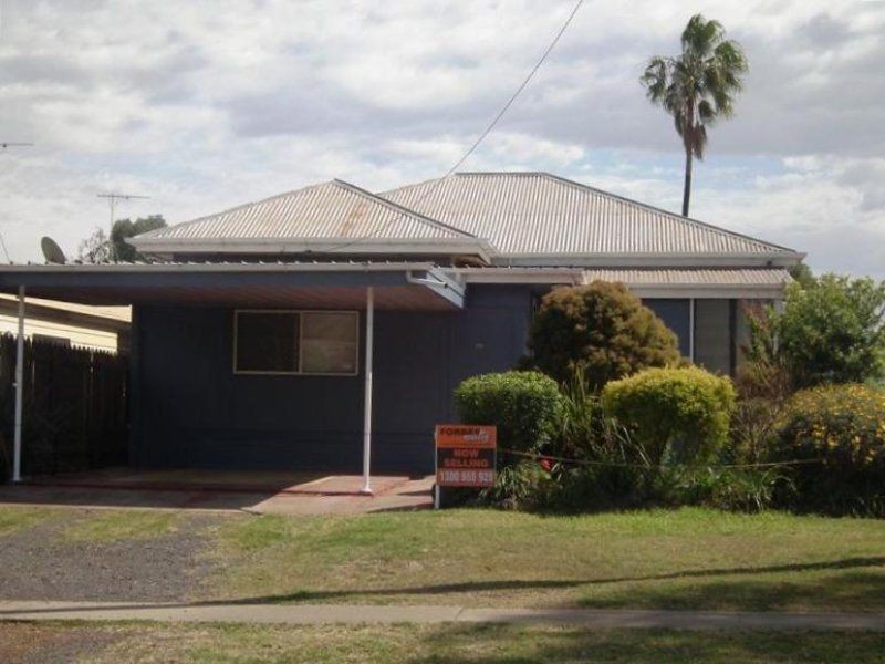 44 Pratten Street, Dalby QLD 4405