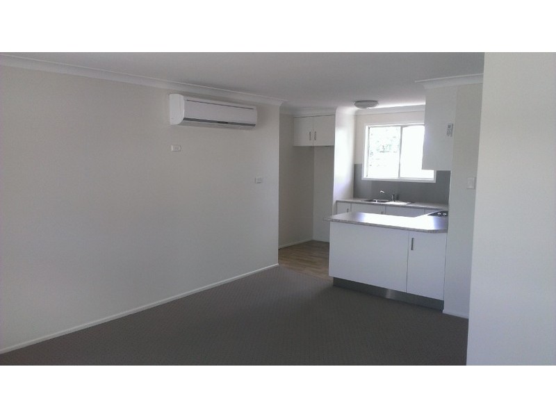 2/15 Nicholson Street, Dalby QLD 4405