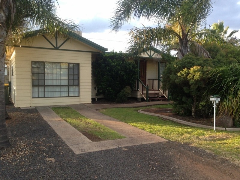 6 Russell St, Dalby QLD 4405