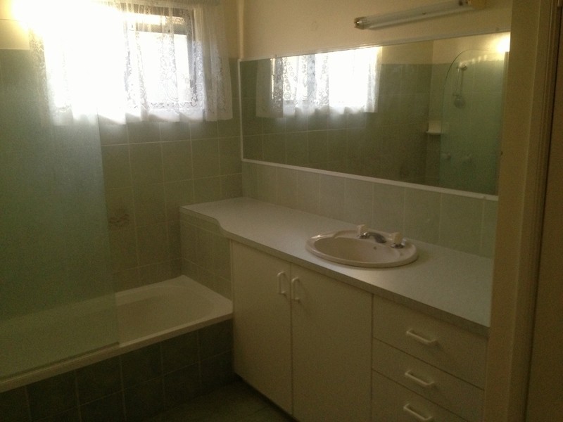 6 Russell St, Dalby QLD 4405