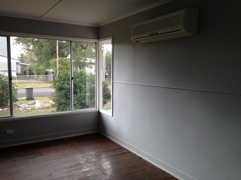 2 Jessop Street, Dalby QLD 4405