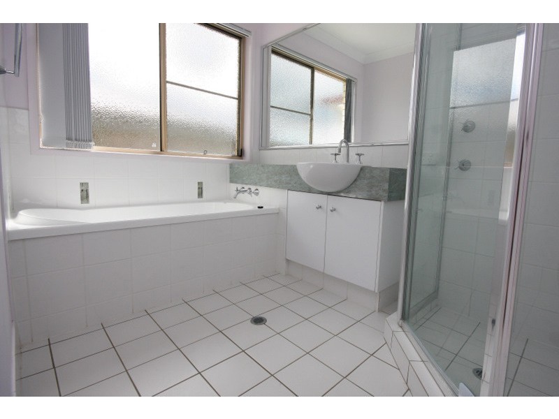 21 Glen Eagles Drive, Dalby QLD 4405