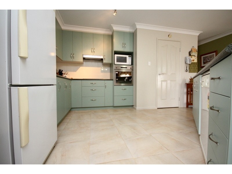 21 Sullivan Crescent, Dalby QLD 4405