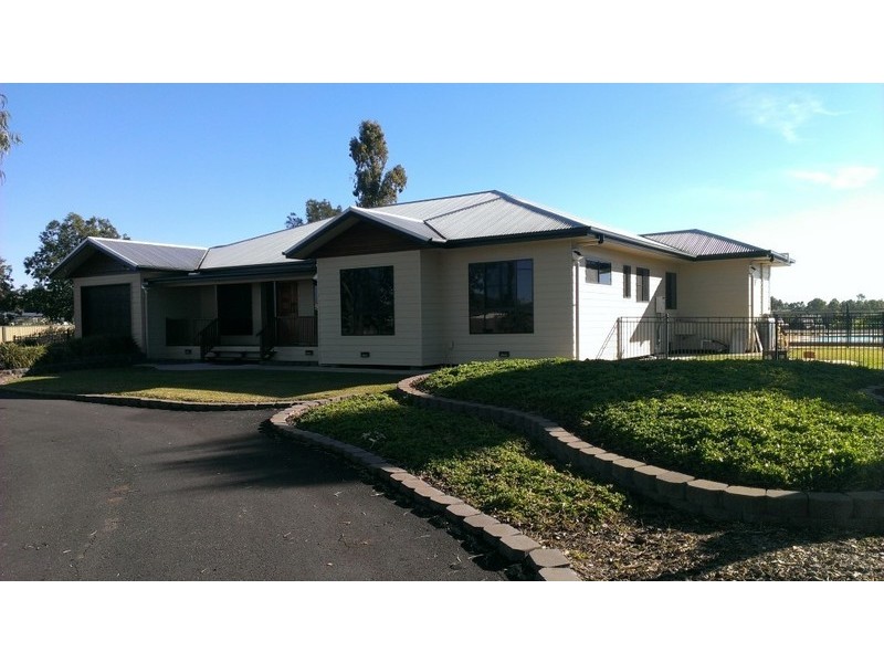 127 Blaxland Road, Dalby QLD 4405