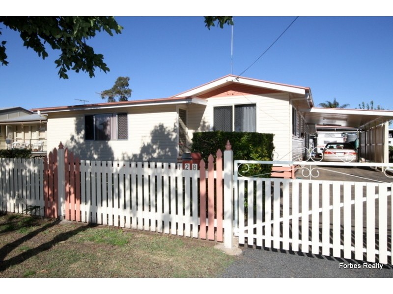 128 Edward Street, Dalby QLD 4405