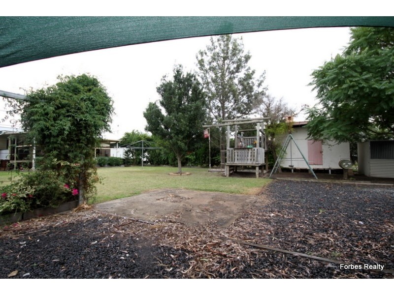 81 Wood Street, Dalby QLD 4405