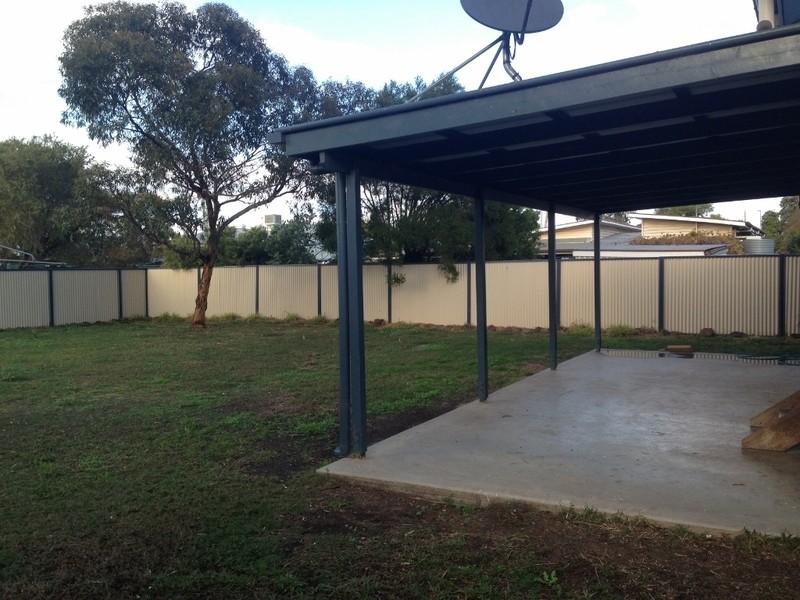 11 Wooburn Street, Dalby QLD 4405