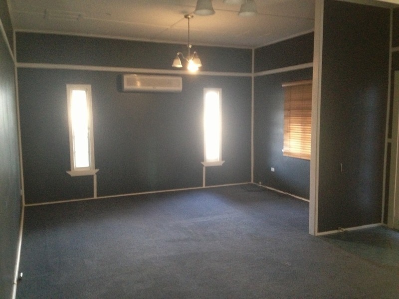 11 Wooburn Street, Dalby QLD 4405