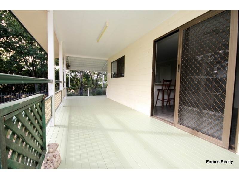 27 College Crescent, Dalby QLD 4405