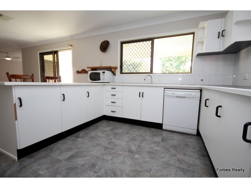 27 College Crescent, Dalby QLD 4405