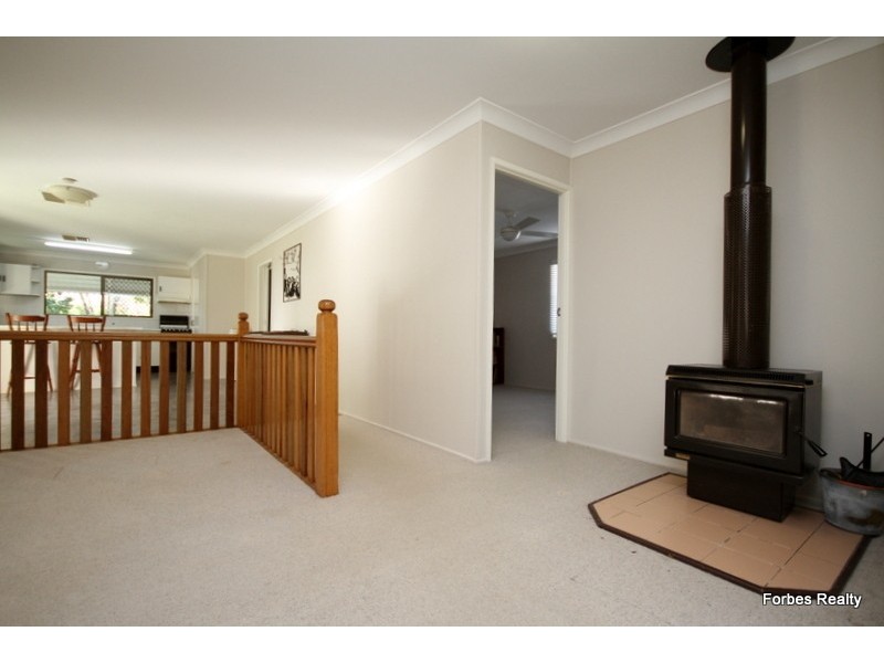 27 College Crescent, Dalby QLD 4405