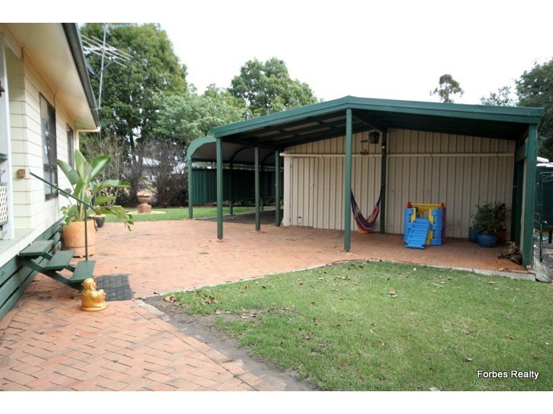 27 College Crescent, Dalby QLD 4405