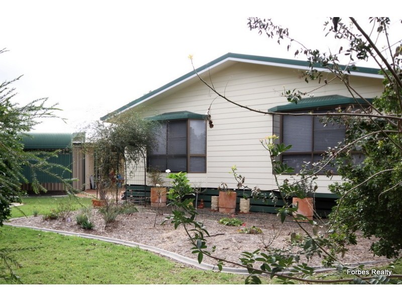 27 College Crescent, Dalby QLD 4405
