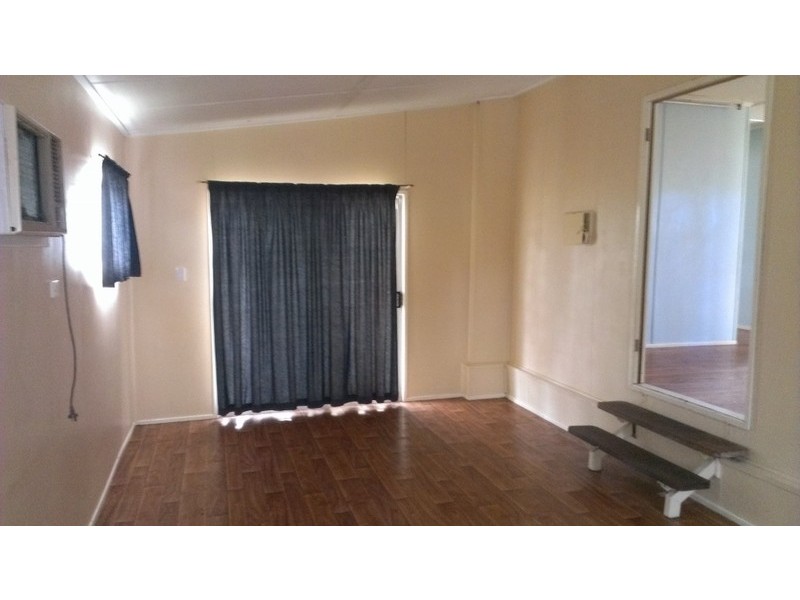 17  Alfred St, Dalby QLD 4405