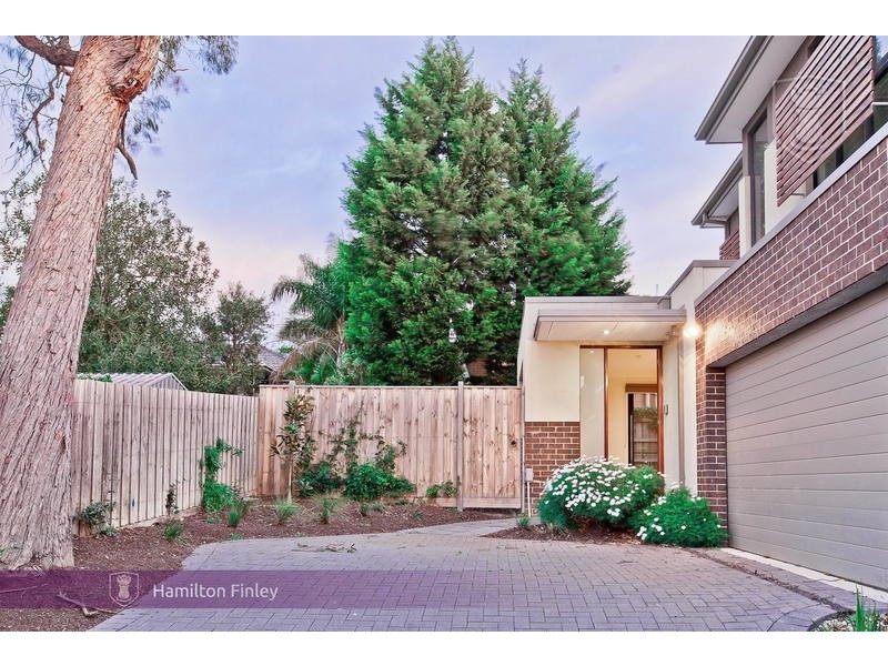 3/7 Johnston Street, Burwood VIC 3125