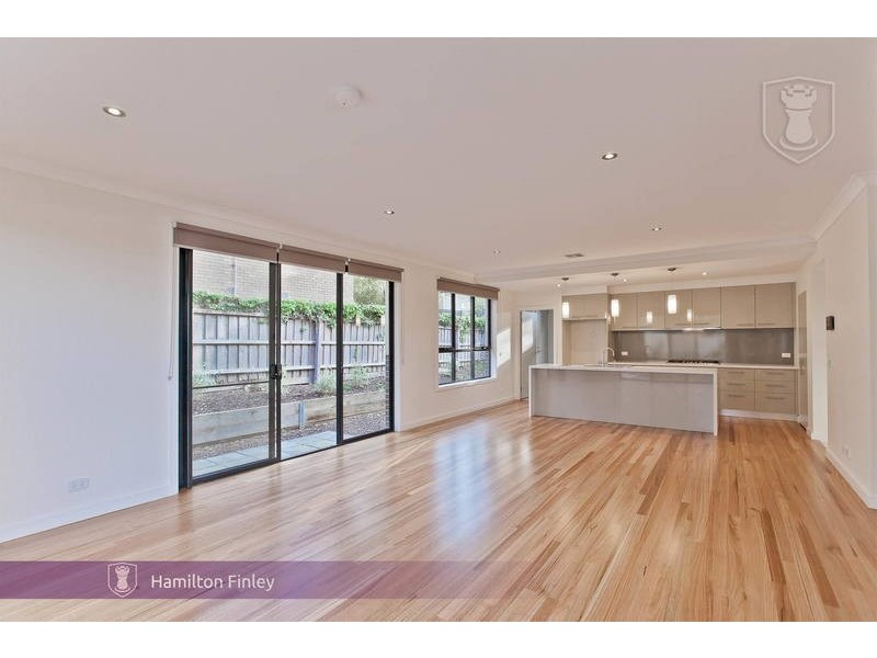 3/7 Johnston Street, Burwood VIC 3125