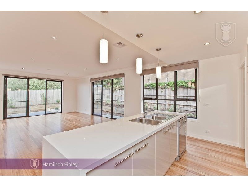 3/7 Johnston Street, Burwood VIC 3125