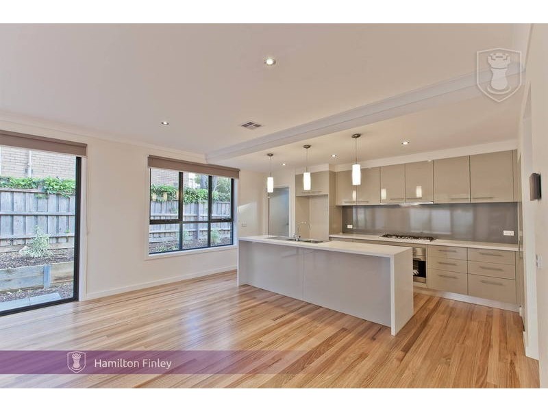 3/7 Johnston Street, Burwood VIC 3125