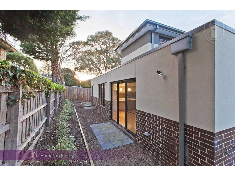 3/7 Johnston Street, Burwood VIC 3125
