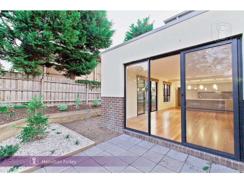 3/7 Johnston Street, Burwood VIC 3125