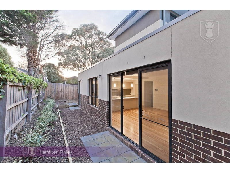 3/7 Johnston Street, Burwood VIC 3125