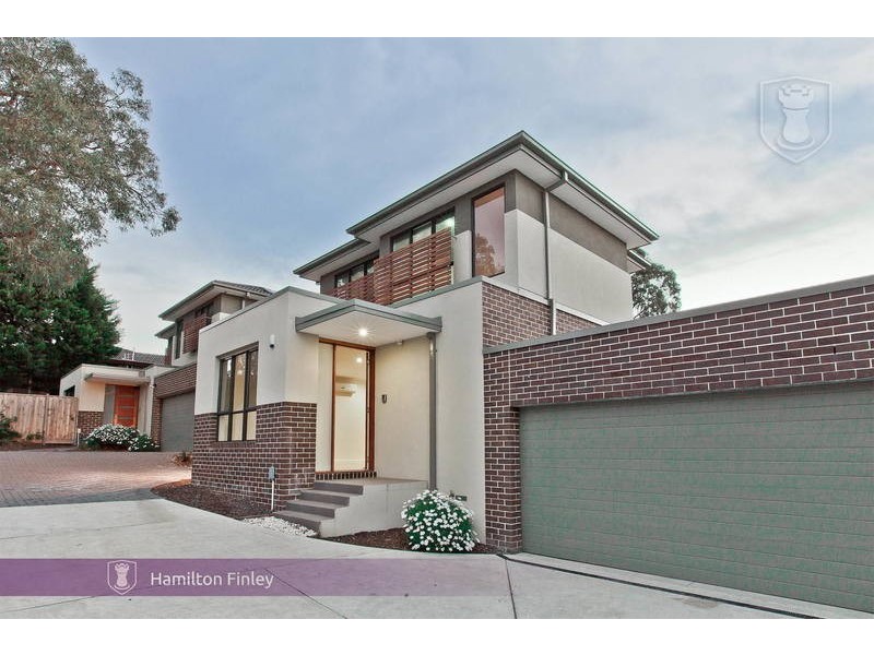 2/7 Johnston Street, Burwood VIC 3125