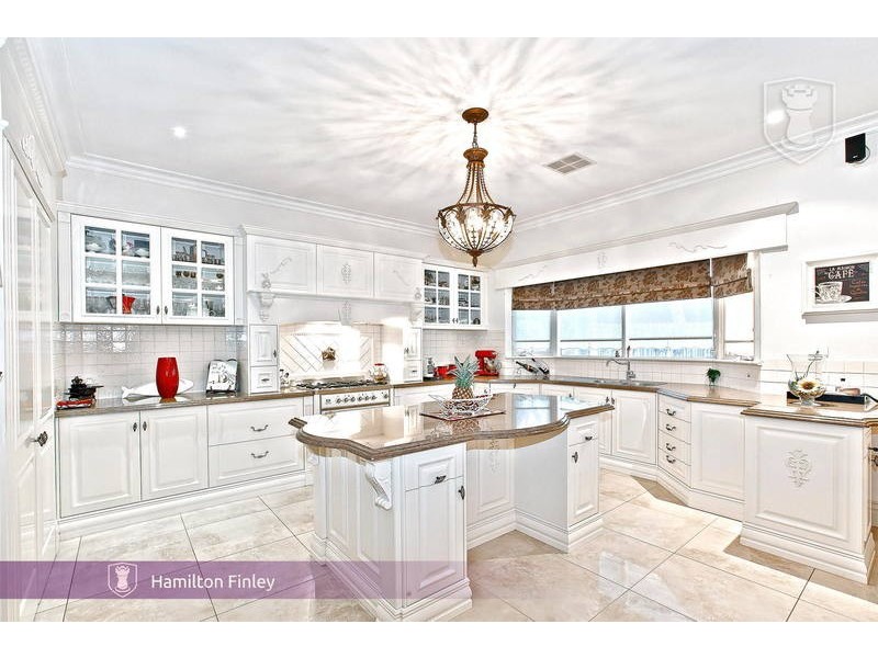 88 Woodhouse Grove, Box Hill VIC 3128