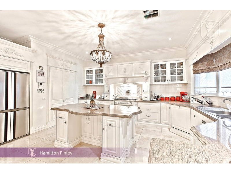 88 Woodhouse Grove, Box Hill VIC 3128