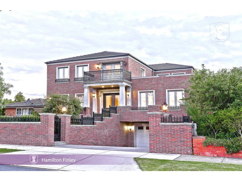 88 Woodhouse Grove, Box Hill VIC 3128