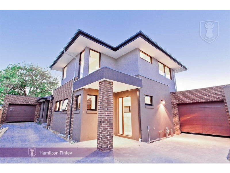 2/14 Farleigh Avenue, Burwood VIC 3125