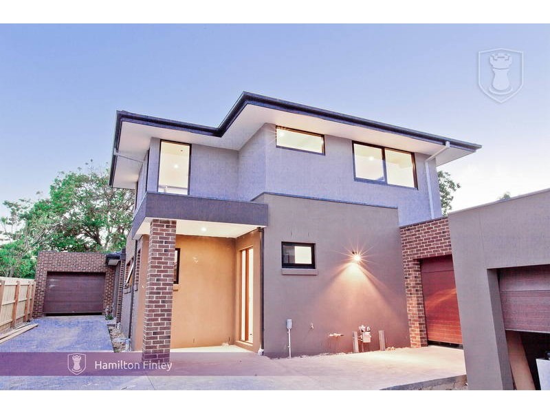 2/14 Farleigh Avenue, Burwood VIC 3125