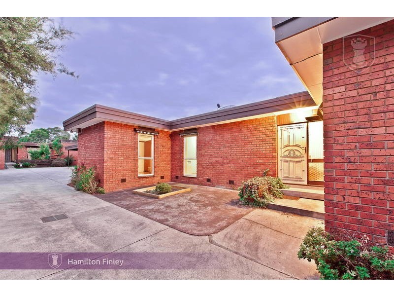 1/4 Middleborough Road, Burwood East VIC 3151