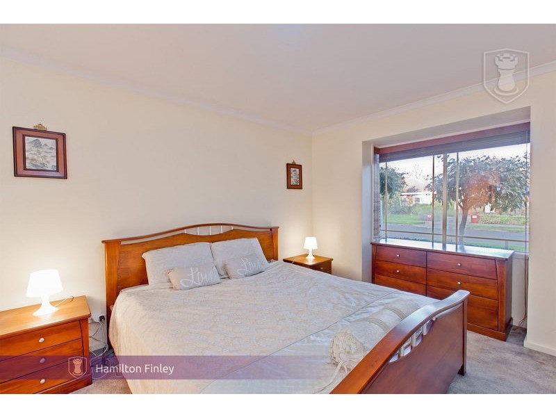 98 Ramu Parade, Heidelberg West VIC 3081