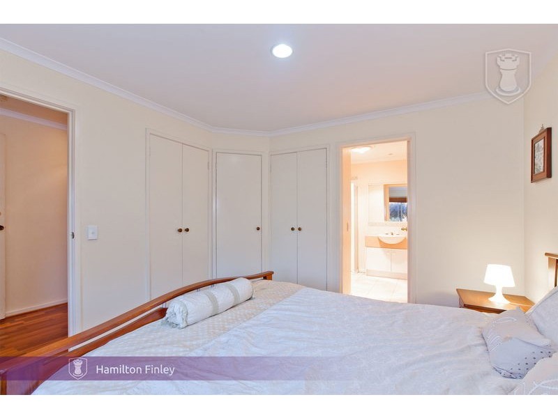 98 Ramu Parade, Heidelberg West VIC 3081