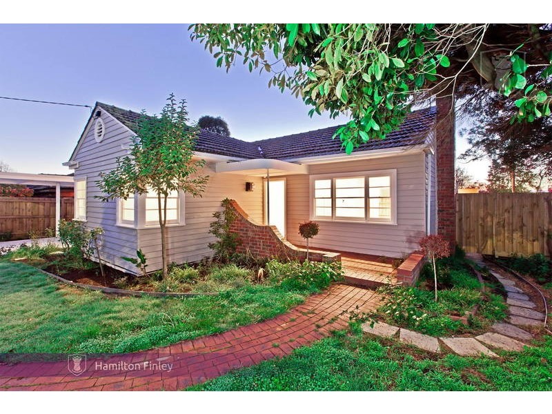 17 Birdwood Street, Box Hill South VIC 3128