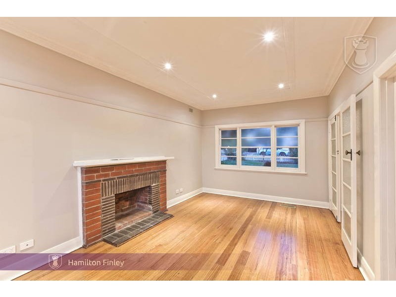 17 Birdwood Street, Box Hill South VIC 3128