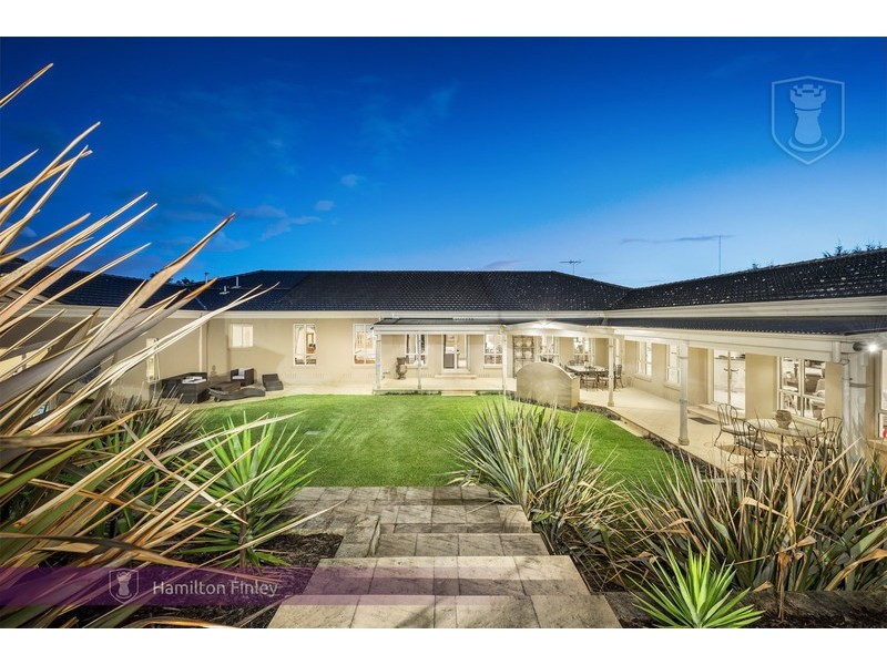 1 Harcourt Place, Lower Plenty VIC 3093