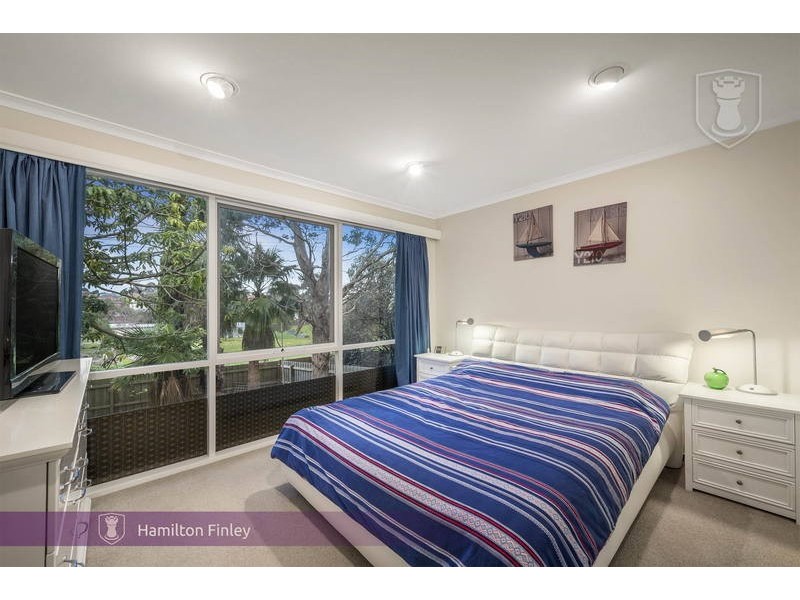 18 Rubicon Crescent, Doncaster VIC 3108