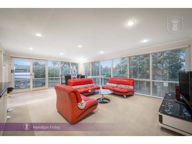 18 Rubicon Crescent, Doncaster VIC 3108
