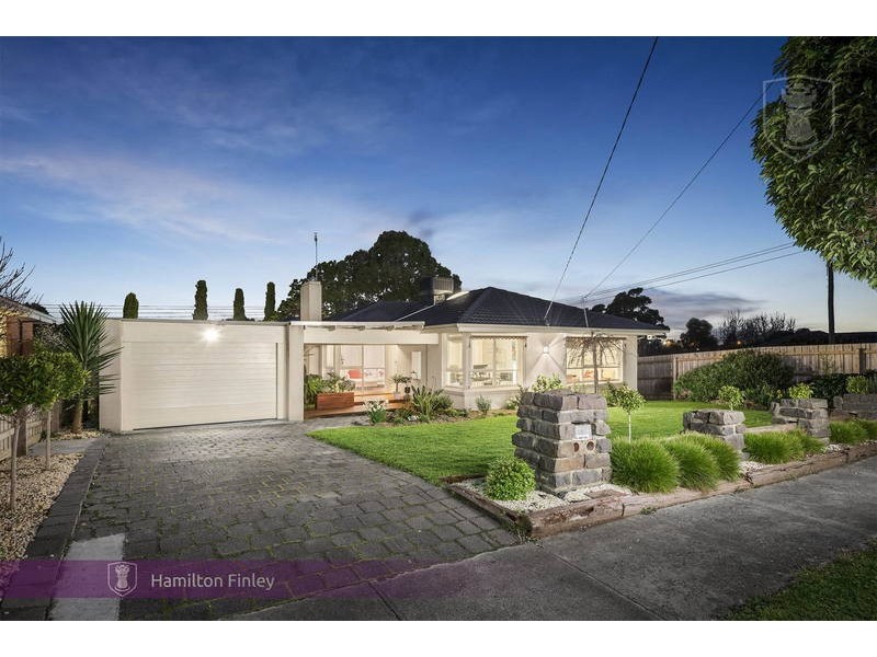 18 Rubicon Crescent, Doncaster VIC 3108