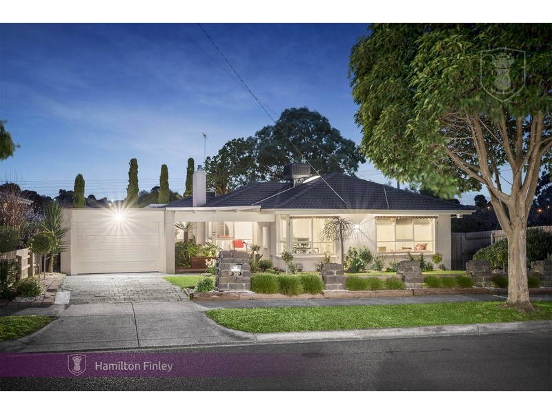 18 Rubicon Crescent, Doncaster VIC 3108